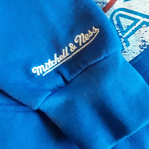 👹SOLD👹Mitchell & Ness Mens Sm Blue Jays Hoodie - Picture 6 of 8